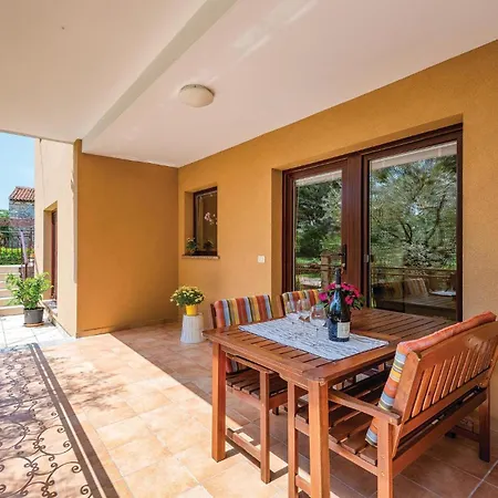 Stunning In With Wifi Apartment