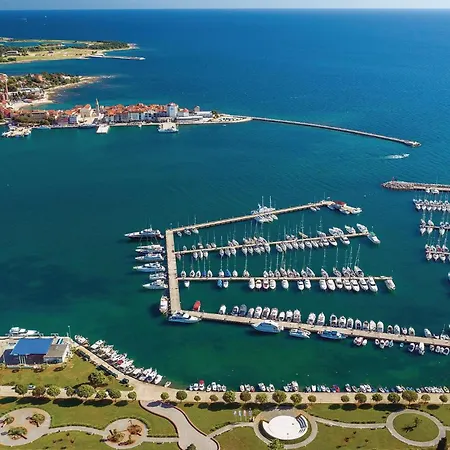 Stunning In With Wifi Apartment Umag