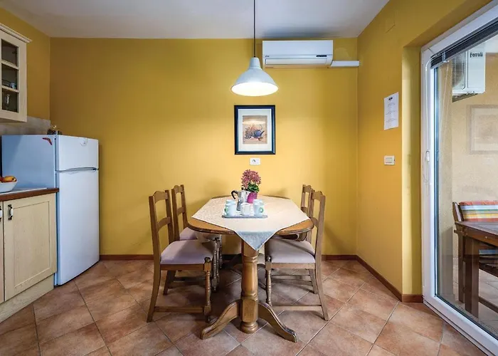 Lejlighed Stunning In With Wifi Umag